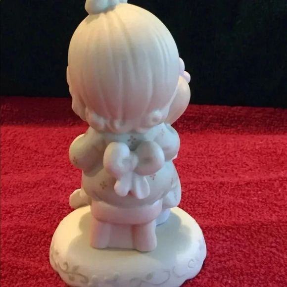 SOLD Precious Moments Growing in Grace Age 4 - Picture 4 of 7